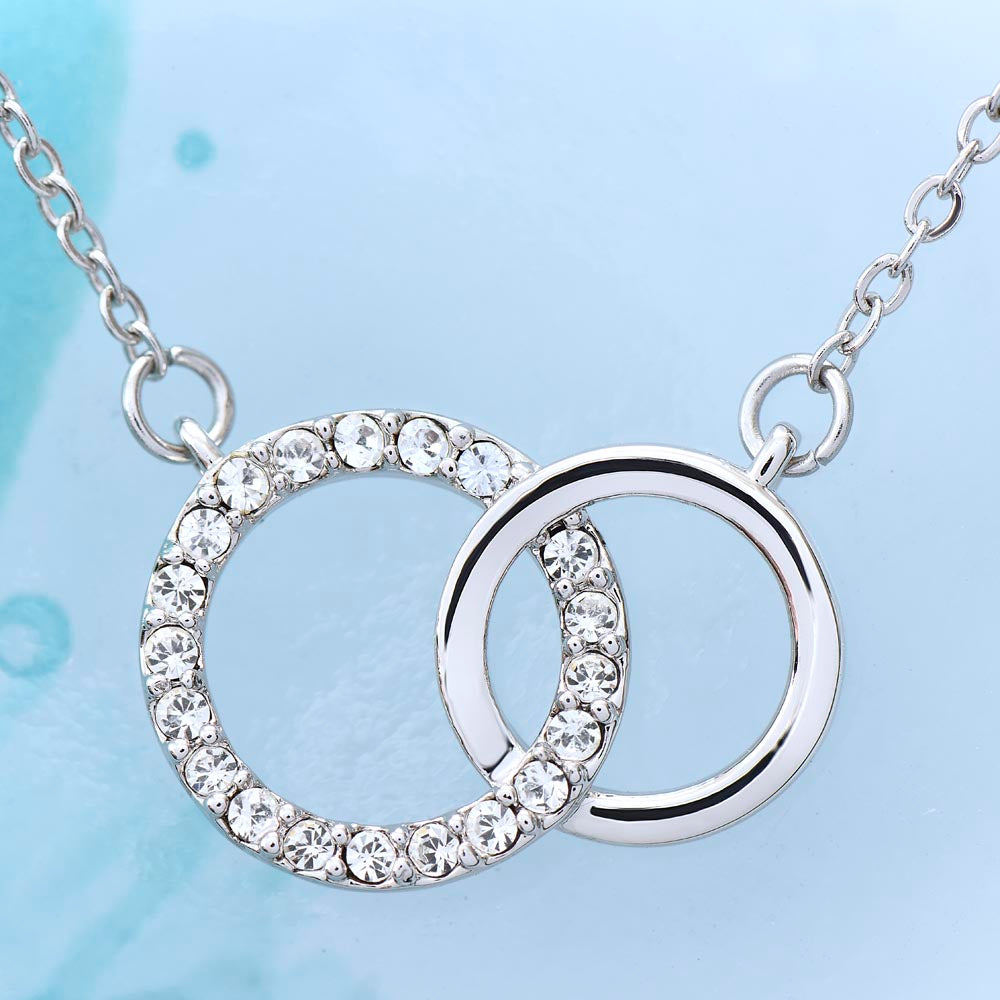 TO MY SISTER BOND PERFECT PAIR NECKLACE