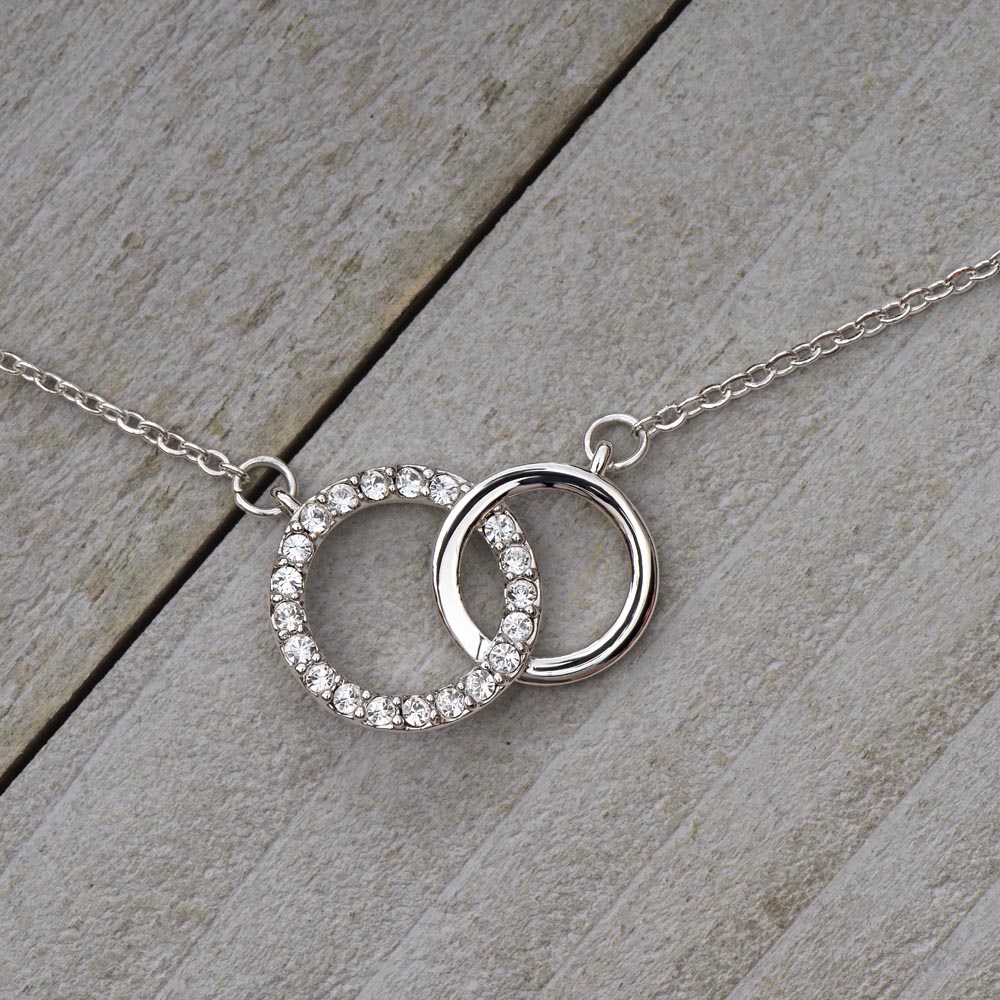 TO MY SISTER BOND PERFECT PAIR NECKLACE