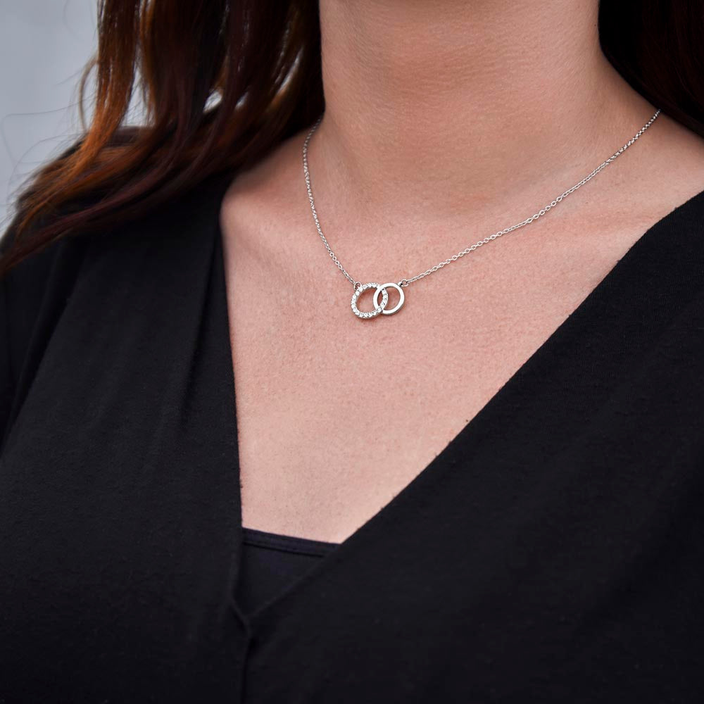 TO MY SISTER BOND PERFECT PAIR NECKLACE