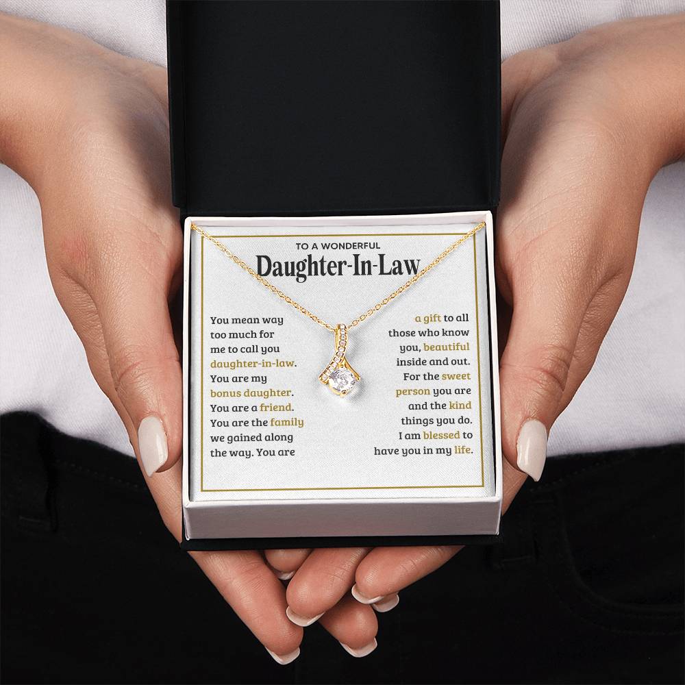 TO MY DAUGHTER IN LAW SWEET PERSON ALLURING BEAUTY NECKLACE GIFT SET