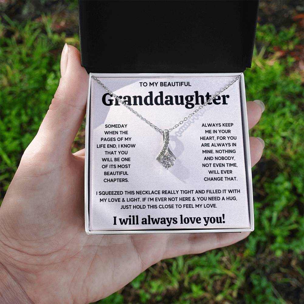 TO MY GRANDDAUGHTER SQUEEZED GOLD ALLURING NECKLACE GIFT SET