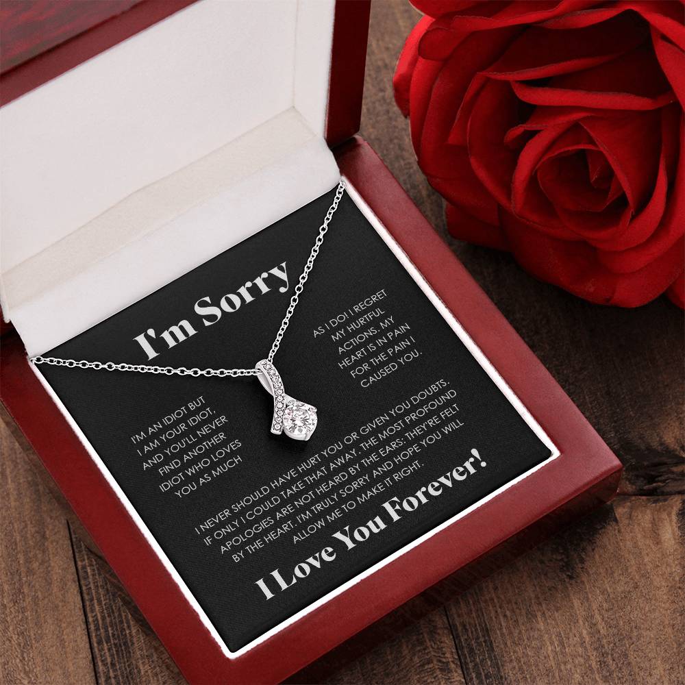 APOLOGIES ALLURING NECKLACE