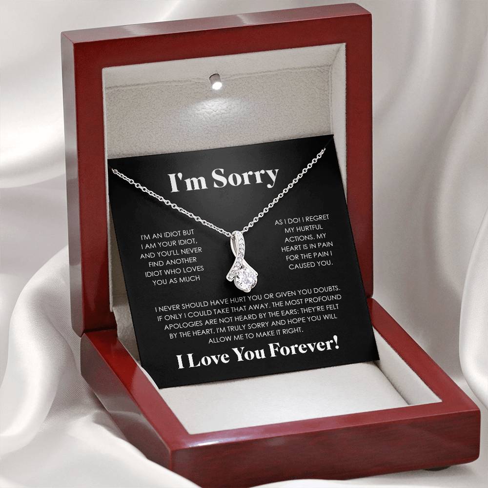 APOLOGIES ALLURING NECKLACE