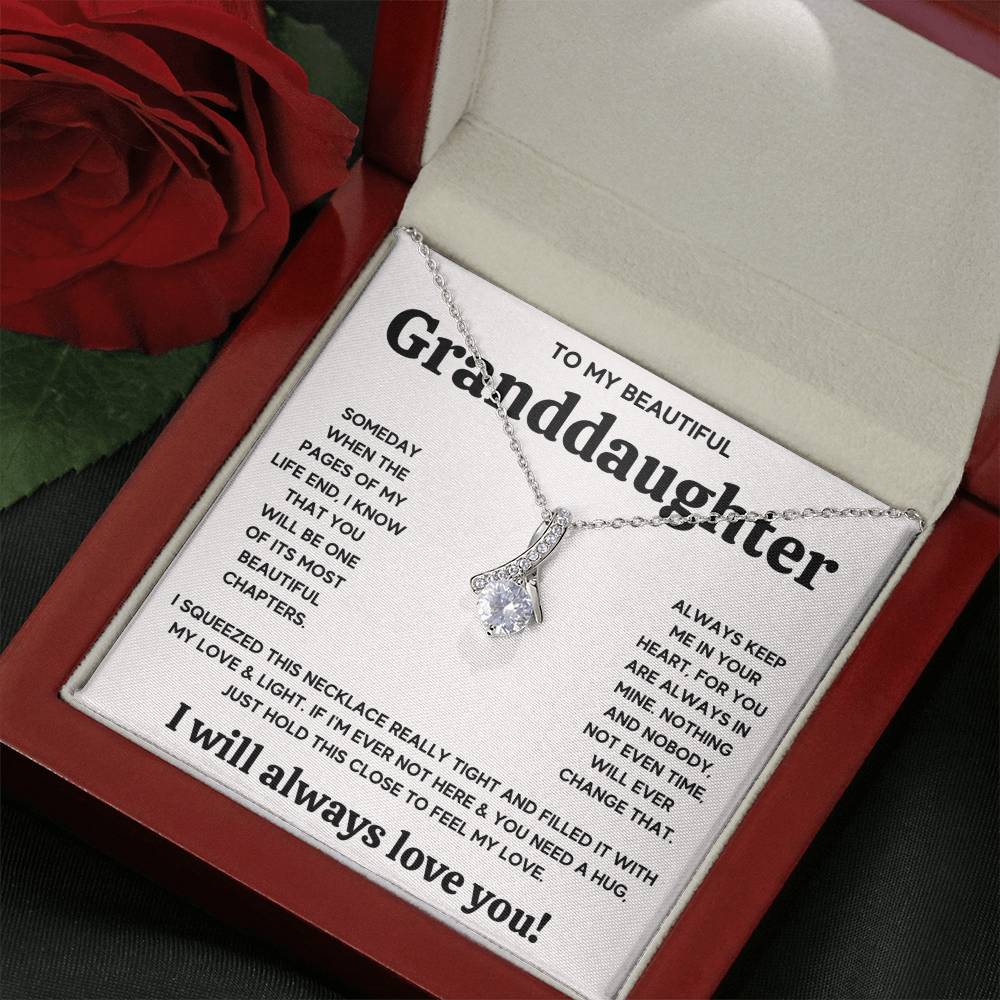 TO MY GRANDDAUGHTER SQUEEZED GOLD ALLURING NECKLACE GIFT SET