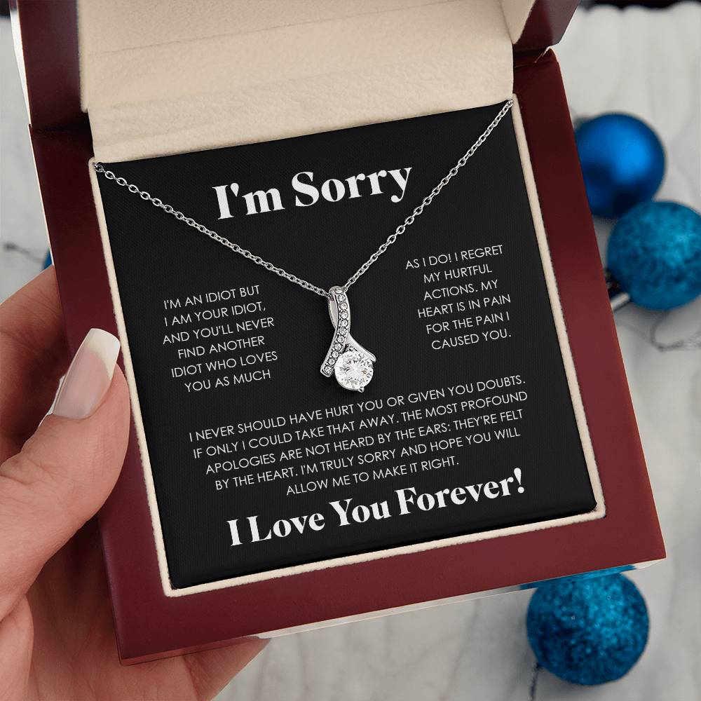 APOLOGIES ALLURING NECKLACE
