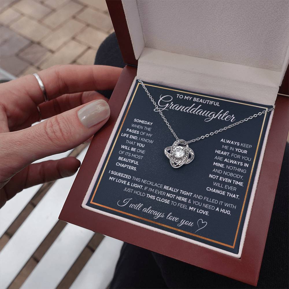 TO MY GRANDDAUGHTER SQUEEZED LOVE KNOT NECKLACE GIFT SET