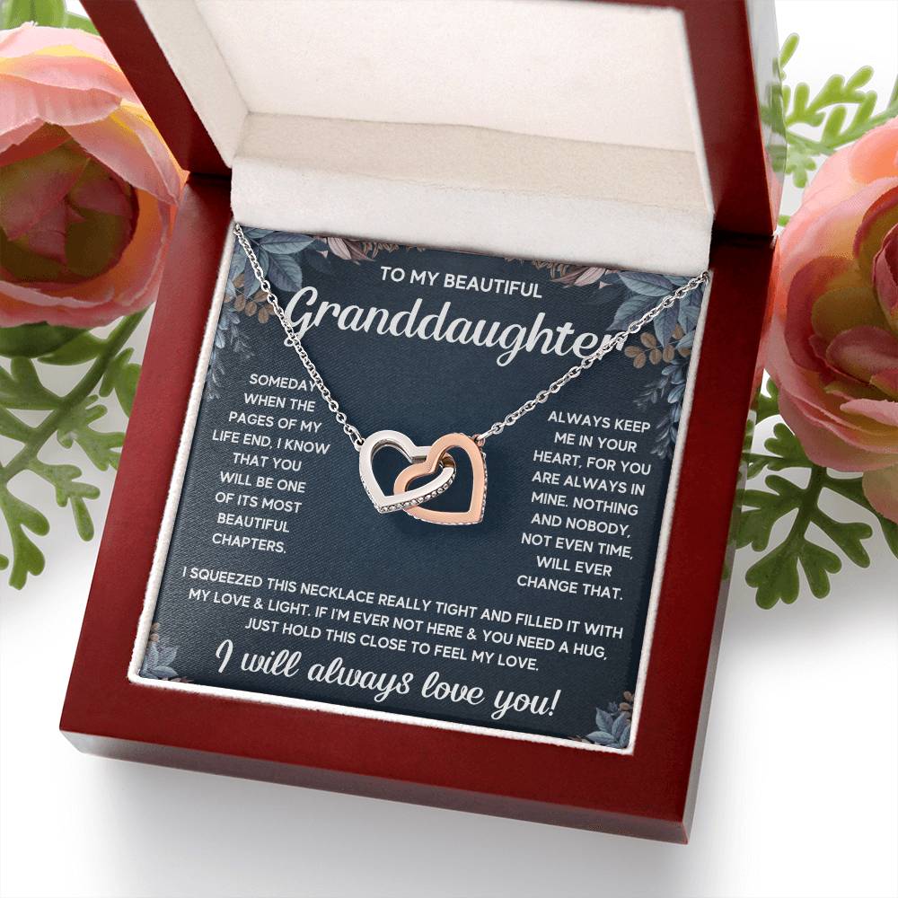 TO MY GRANDDAUGHTER SQUEEZED INTERLOCKING NECKLACE GIFT SET - WHITE & GOLD
