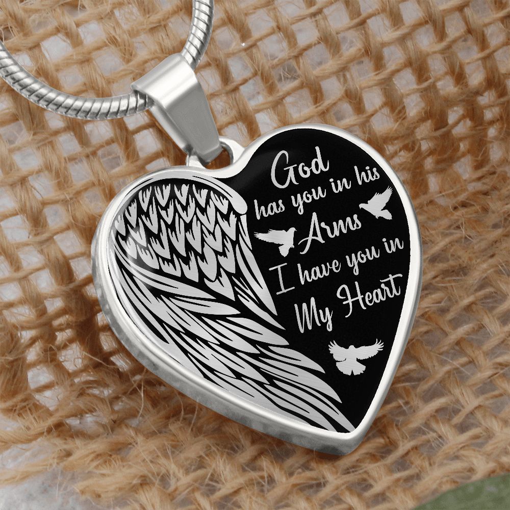 REMEMBRANCE ARMS HEART NECKLACE GIFT SET