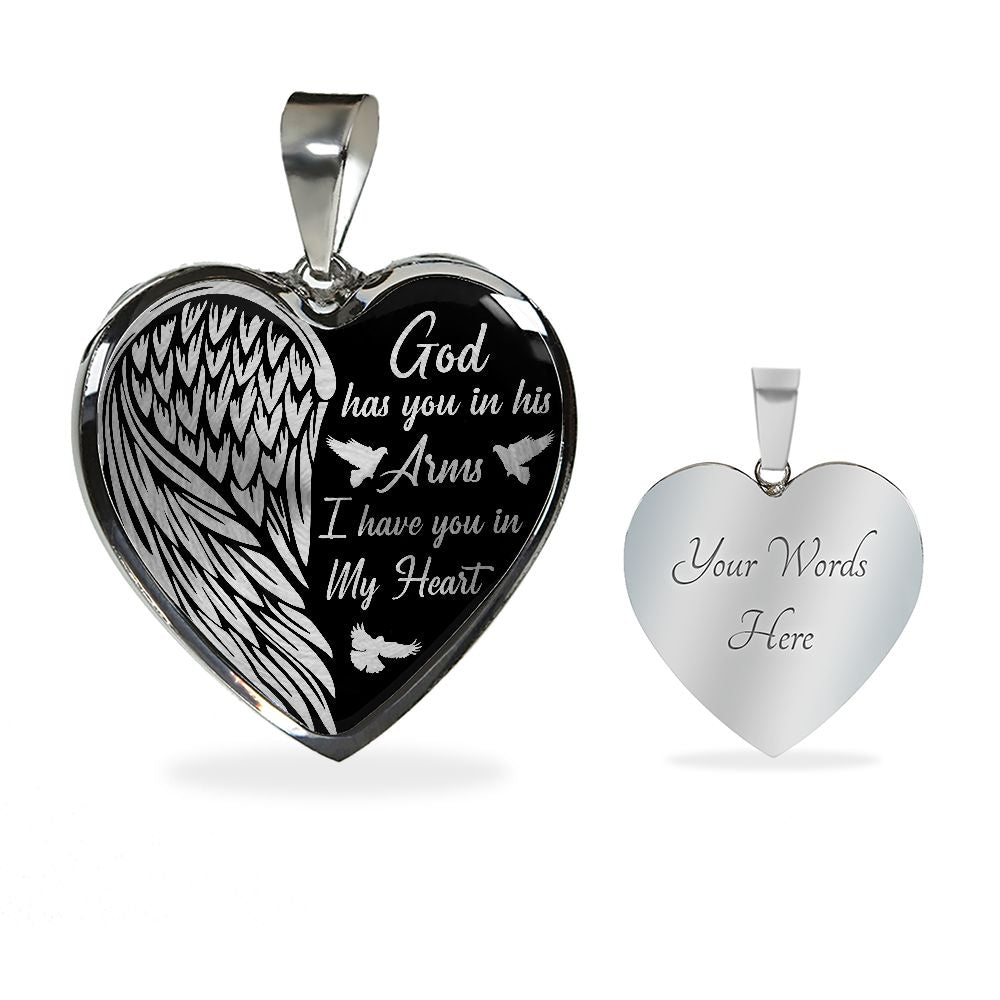 REMEMBRANCE ARMS HEART NECKLACE GIFT SET