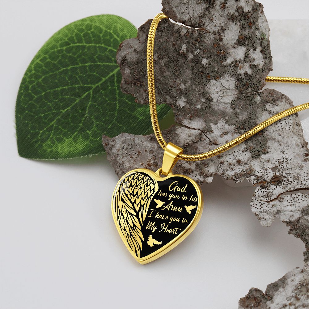 REMEMBRANCE ARMS HEART NECKLACE GIFT SET