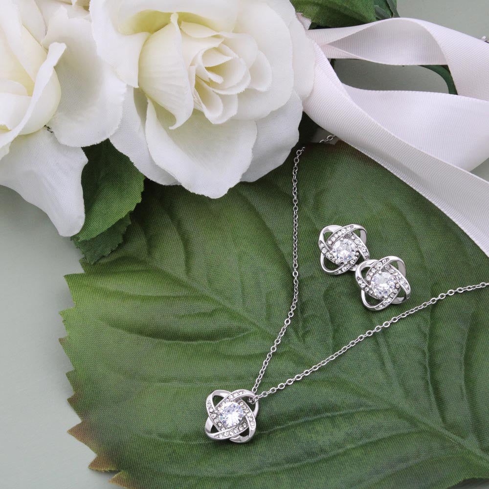 TO MY MOM FROM DAUGHTER SQUEEZED LOVE KNOT EARRING NECKLACE GIFT SET