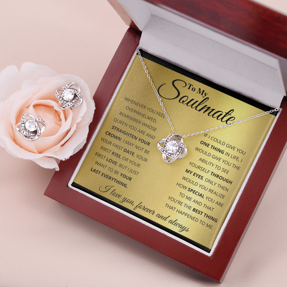 SOULMATE GOLD LOVE KNOT NECKLACE AND EARRINGS SET