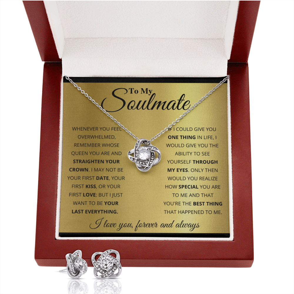 SOULMATE GOLD LOVE KNOT NECKLACE AND EARRINGS SET