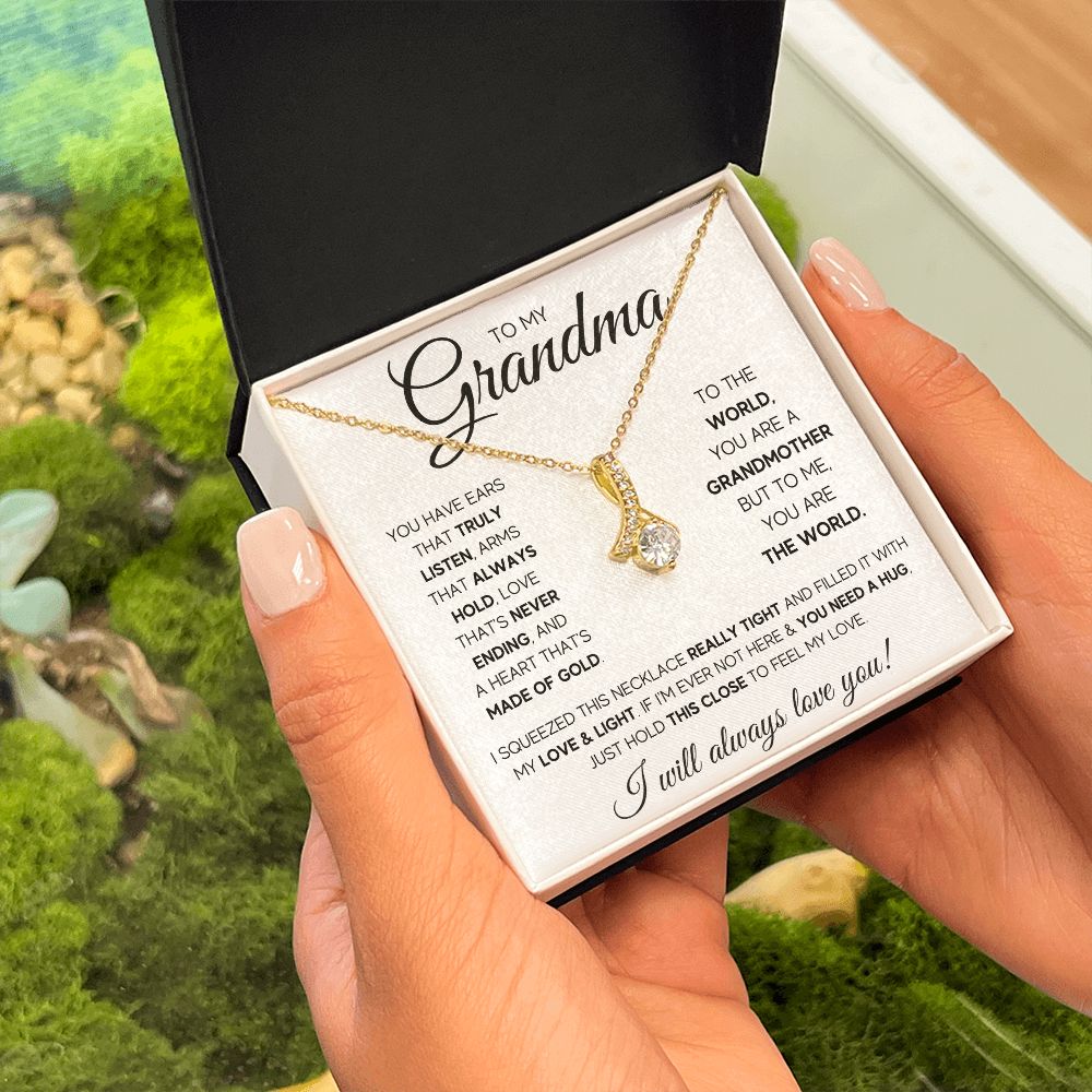 TO MY GRANDMA SQUEEZED ALLURING BEAUTY NECKLACE GIFT SET