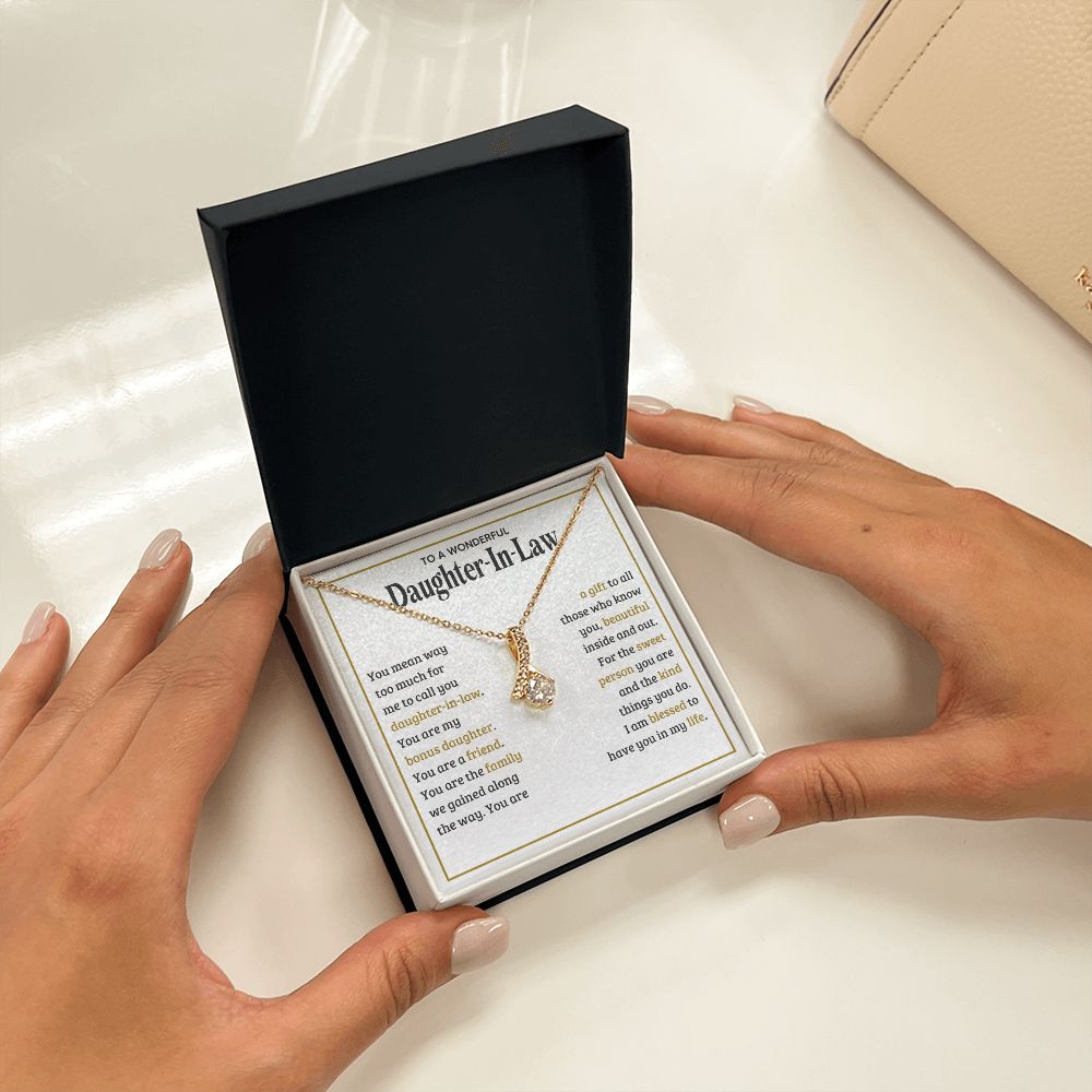 TO MY DAUGHTER IN LAW SWEET PERSON ALLURING BEAUTY NECKLACE GIFT SET