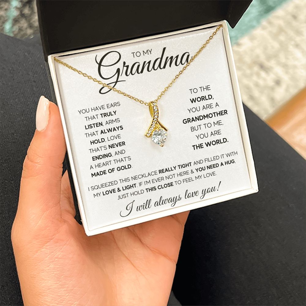 TO MY GRANDMA SQUEEZED ALLURING BEAUTY NECKLACE GIFT SET