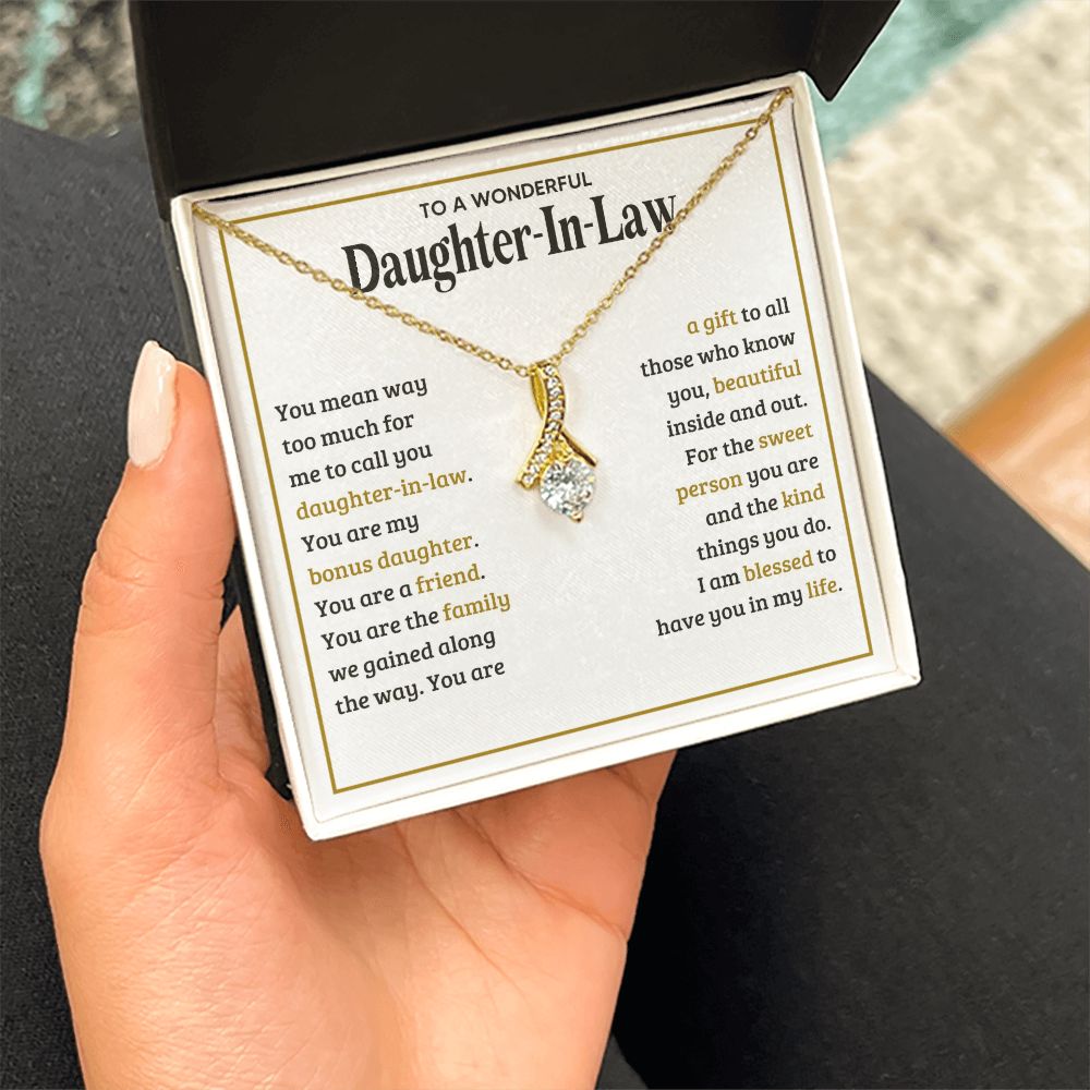 TO MY DAUGHTER IN LAW SWEET PERSON ALLURING BEAUTY NECKLACE GIFT SET