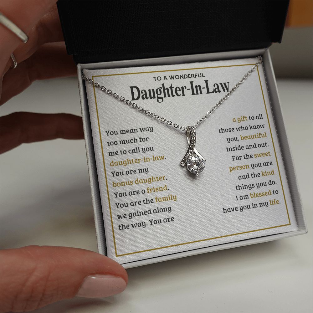 TO MY DAUGHTER IN LAW SWEET PERSON ALLURING BEAUTY NECKLACE GIFT SET