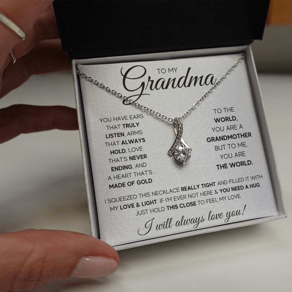 TO MY GRANDMA SQUEEZED ALLURING BEAUTY NECKLACE GIFT SET