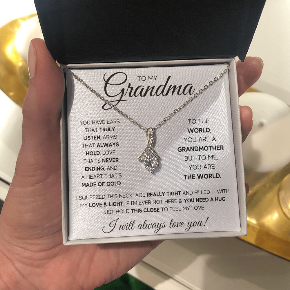 TO MY GRANDMA SQUEEZED ALLURING BEAUTY NECKLACE GIFT SET