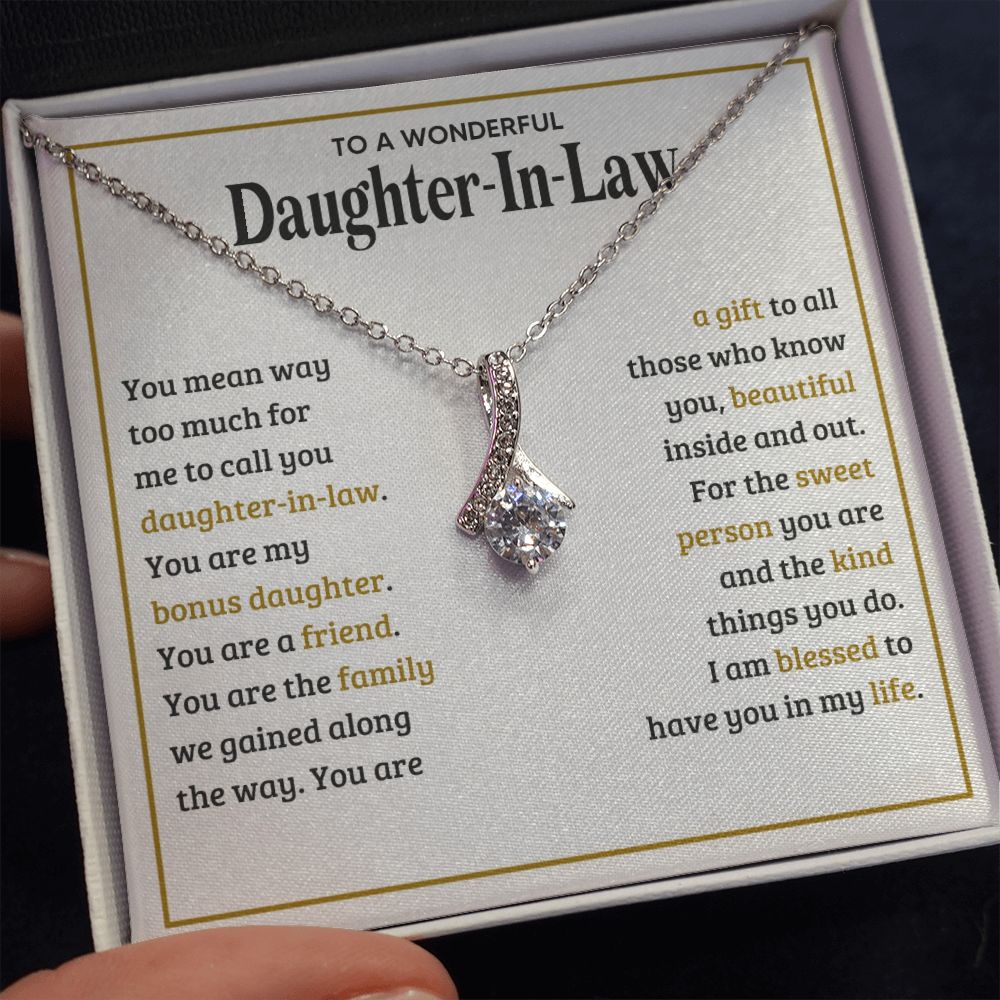 TO MY DAUGHTER IN LAW SWEET PERSON ALLURING BEAUTY NECKLACE GIFT SET