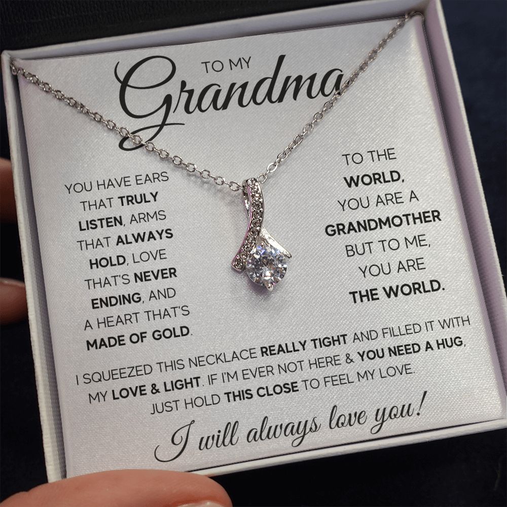 TO MY GRANDMA SQUEEZED ALLURING BEAUTY NECKLACE GIFT SET