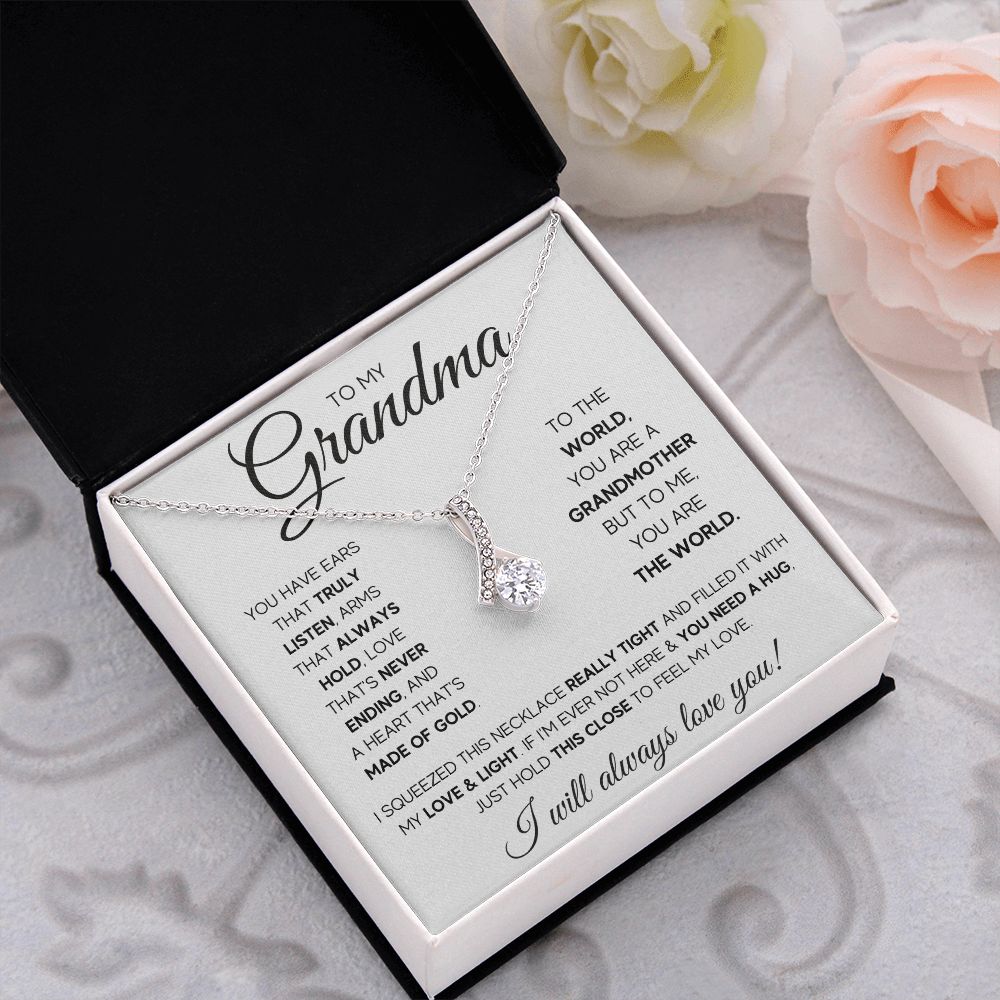 TO MY GRANDMA SQUEEZED ALLURING BEAUTY NECKLACE GIFT SET