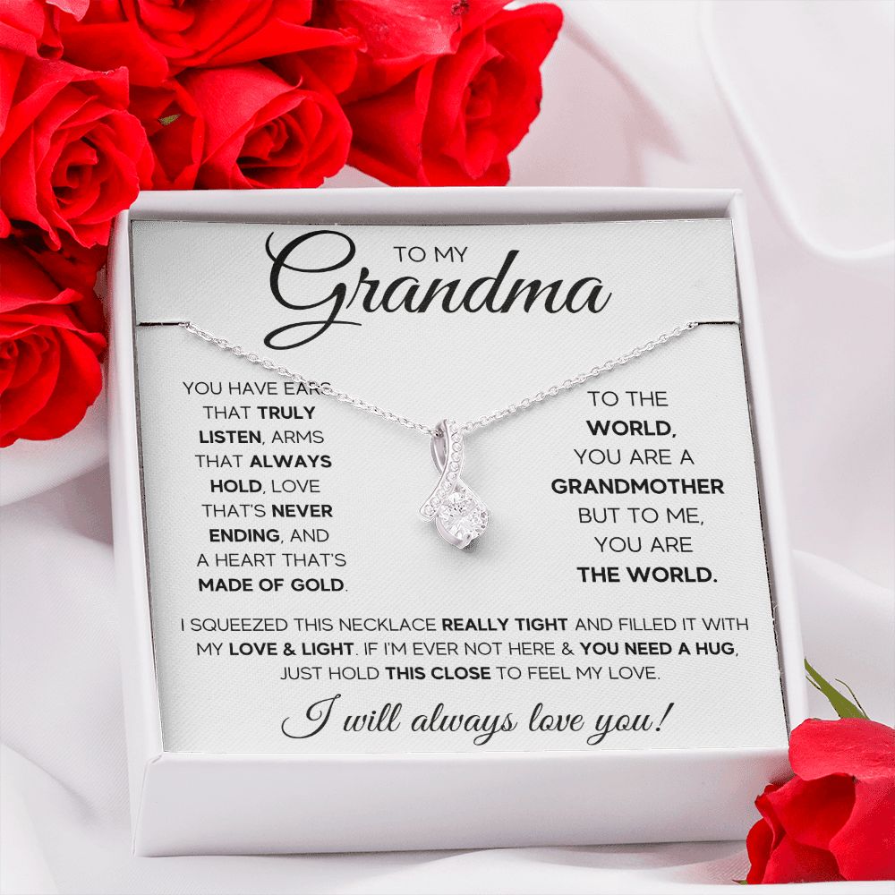 TO MY GRANDMA SQUEEZED ALLURING BEAUTY NECKLACE GIFT SET