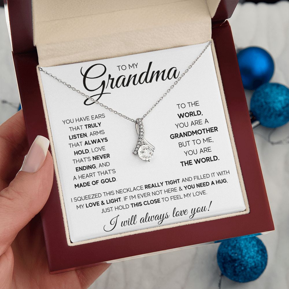 TO MY GRANDMA SQUEEZED ALLURING BEAUTY NECKLACE GIFT SET