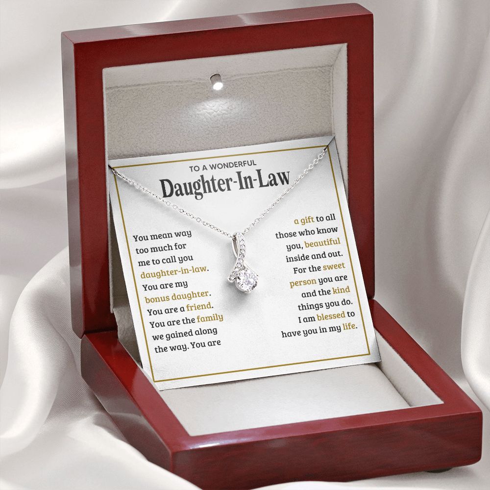 TO MY DAUGHTER IN LAW SWEET PERSON ALLURING BEAUTY NECKLACE GIFT SET