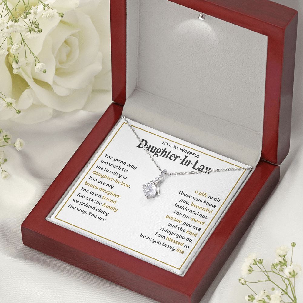 TO MY DAUGHTER IN LAW SWEET PERSON ALLURING BEAUTY NECKLACE GIFT SET
