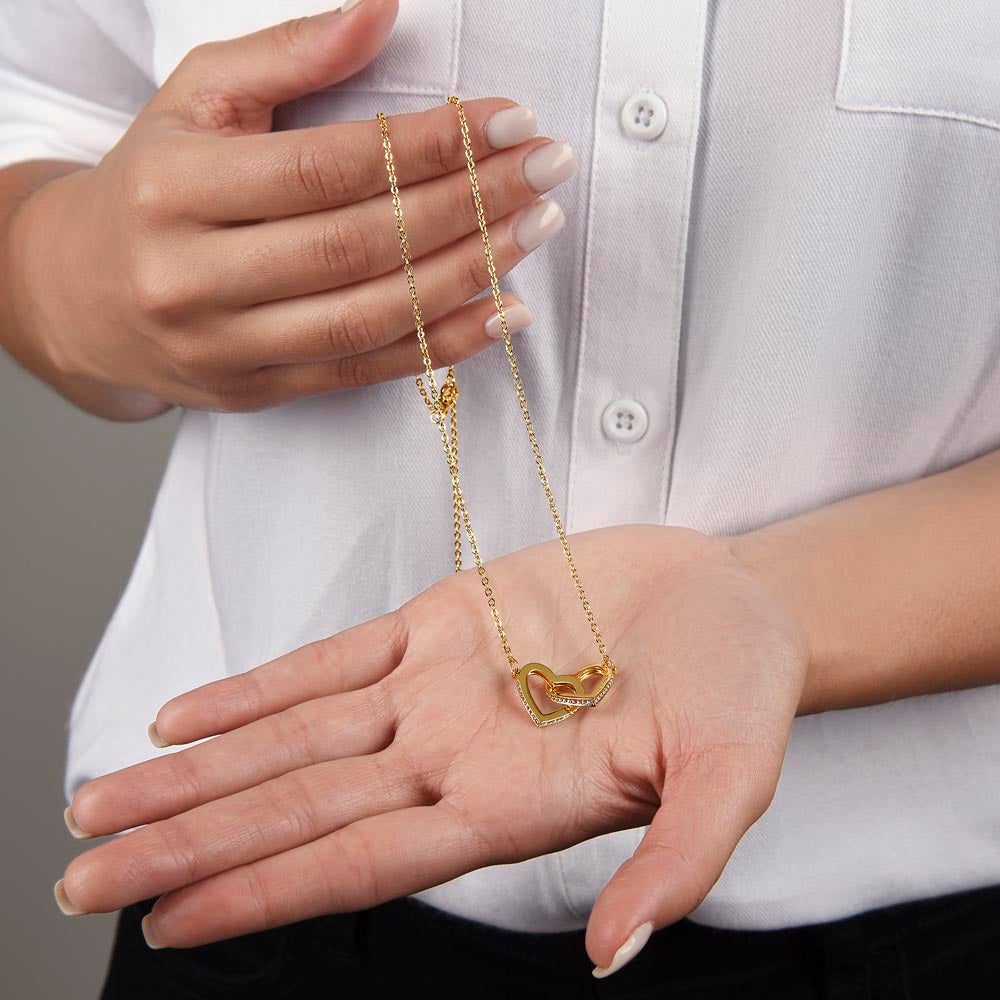 INTERLOCKING HEARTS NECKLACE GIFT SET