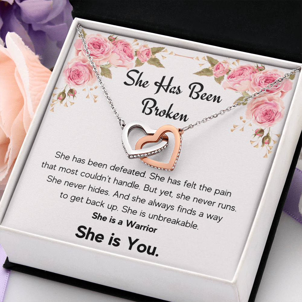 ENCOURAGEMENT SHE IS YOU INTERLOCKING NECKLACE GIFT SET