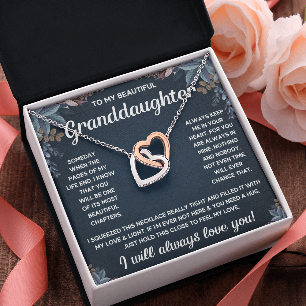 TO MY GRANDDAUGHTER SQUEEZED INTERLOCKING NECKLACE GIFT SET
