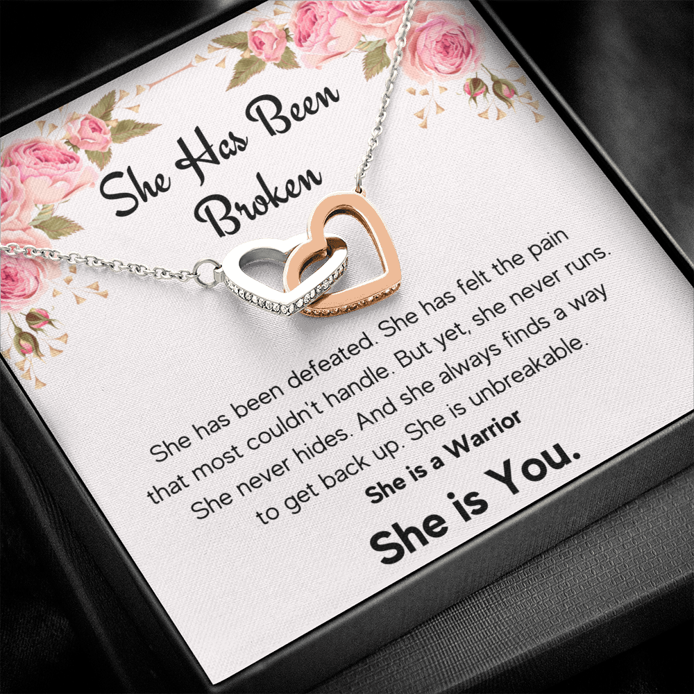 ENCOURAGEMENT SHE IS YOU INTERLOCKING NECKLACE GIFT SET