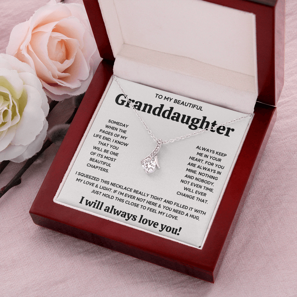 TO MY GRANDDAUGHTER SQUEEZED GOLD ALLURING NECKLACE GIFT SET