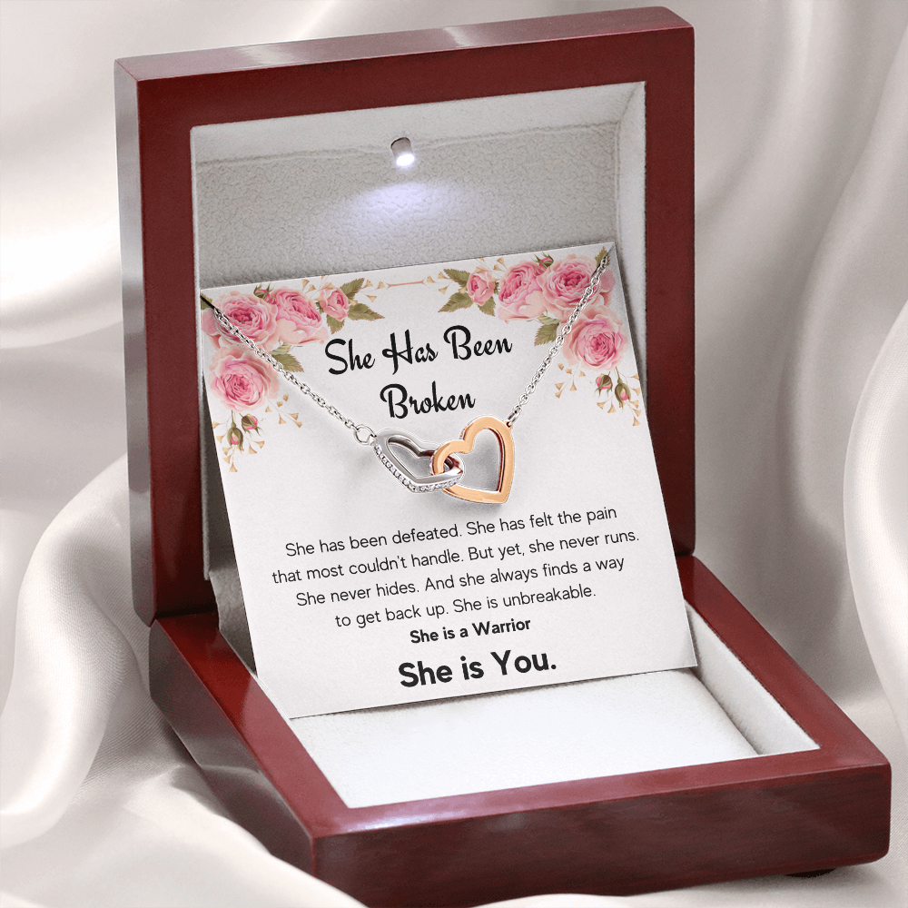 ENCOURAGEMENT SHE IS YOU INTERLOCKING NECKLACE GIFT SET