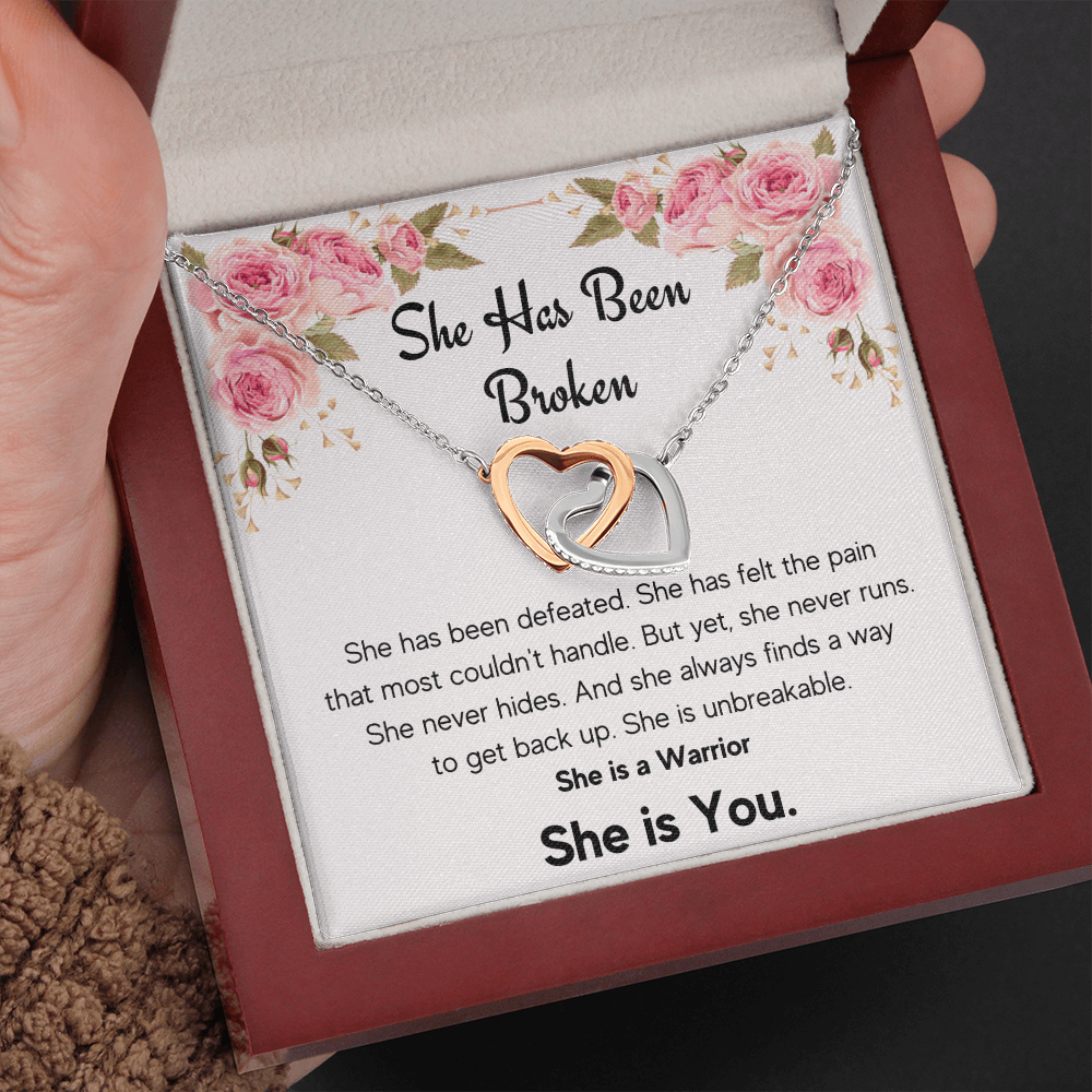 ENCOURAGEMENT SHE IS YOU INTERLOCKING NECKLACE GIFT SET