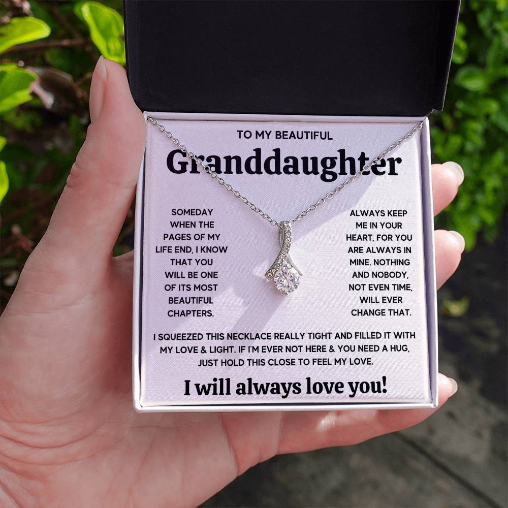 TO MY GRANDDAUGHTER SQUEEZED GOLD ALLURING NECKLACE GIFT SET