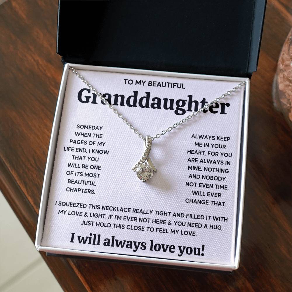 TO MY GRANDDAUGHTER SQUEEZED GOLD ALLURING NECKLACE GIFT SET
