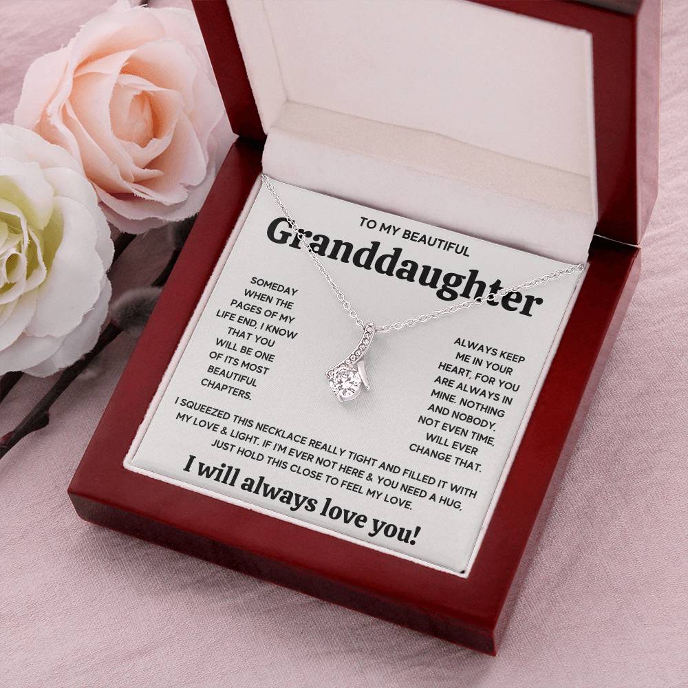 TO MY GRANDDAUGHTER SQUEEZED GOLD ALLURING NECKLACE GIFT SET
