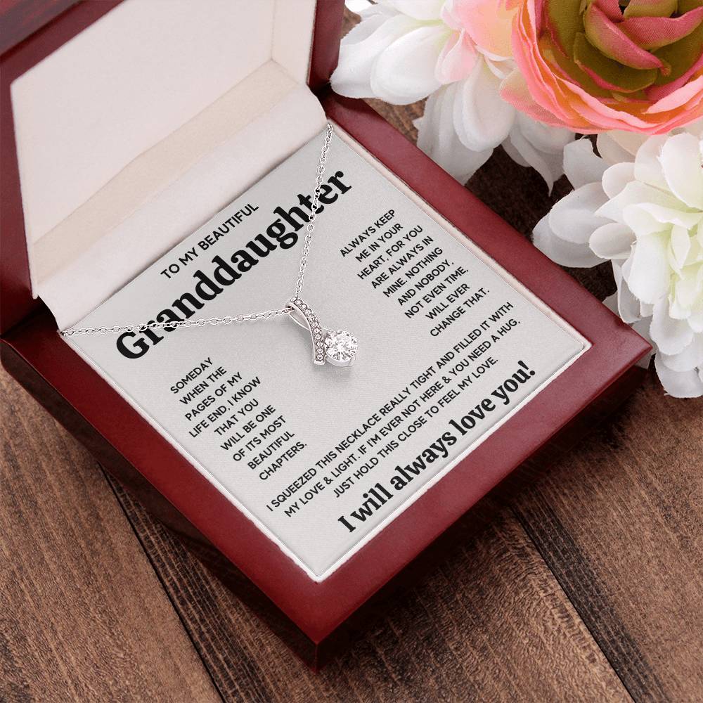 TO MY GRANDDAUGHTER SQUEEZED GOLD ALLURING NECKLACE GIFT SET