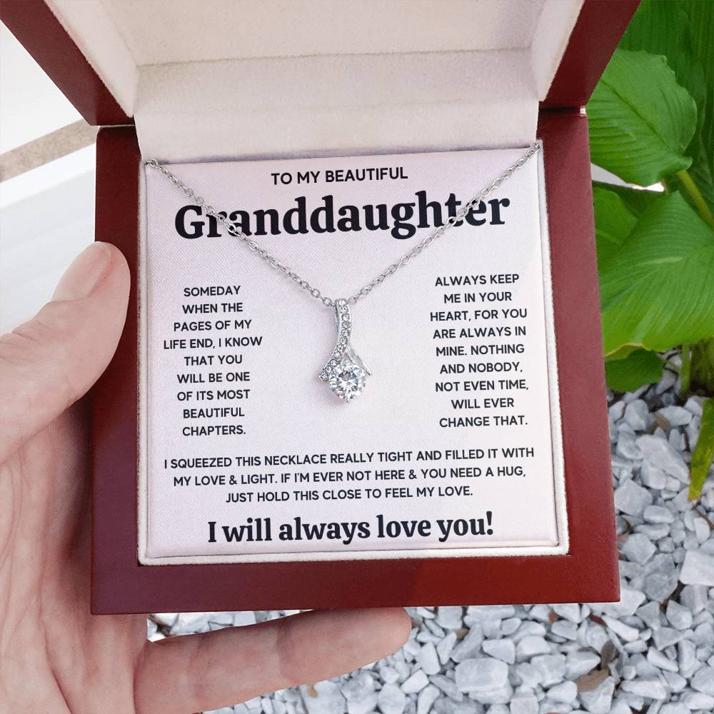 TO MY GRANDDAUGHTER SQUEEZED GOLD ALLURING NECKLACE GIFT SET