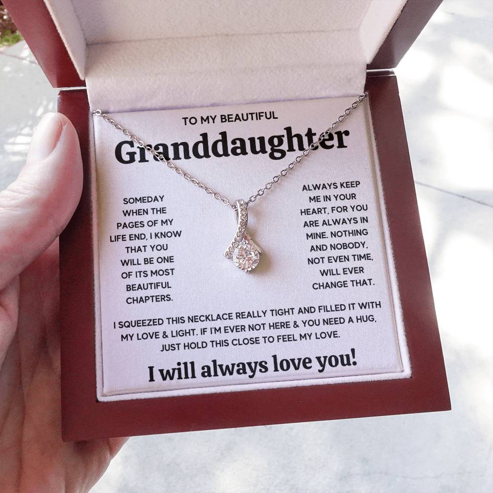 TO MY GRANDDAUGHTER SQUEEZED GOLD ALLURING NECKLACE GIFT SET