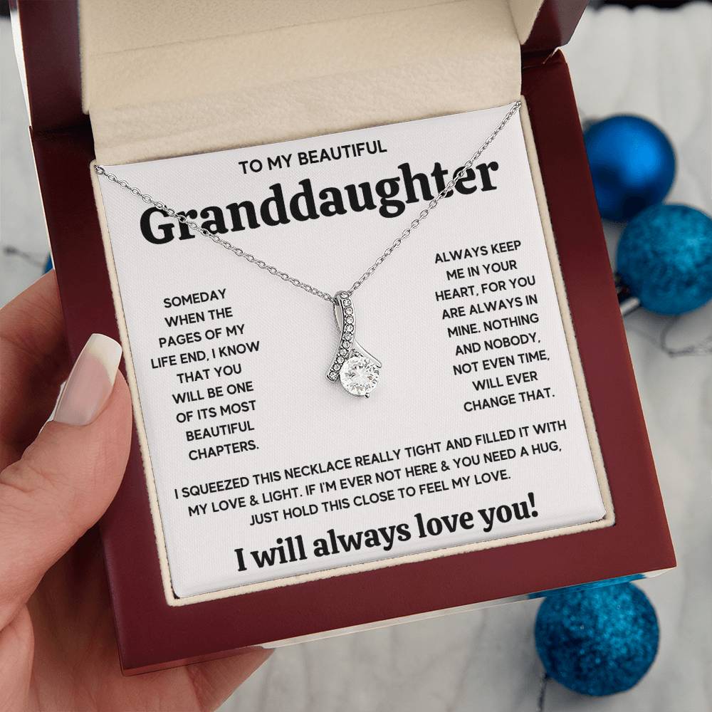 TO MY GRANDDAUGHTER SQUEEZED GOLD ALLURING NECKLACE GIFT SET