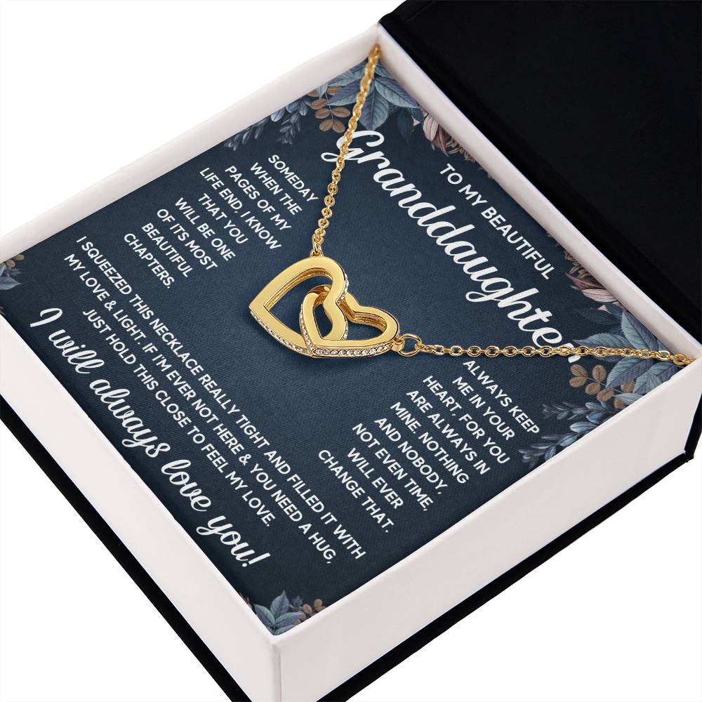 TO MY GRANDDAUGHTER SQUEEZED INTERLOCKING NECKLACE GIFT SET - WHITE & GOLD