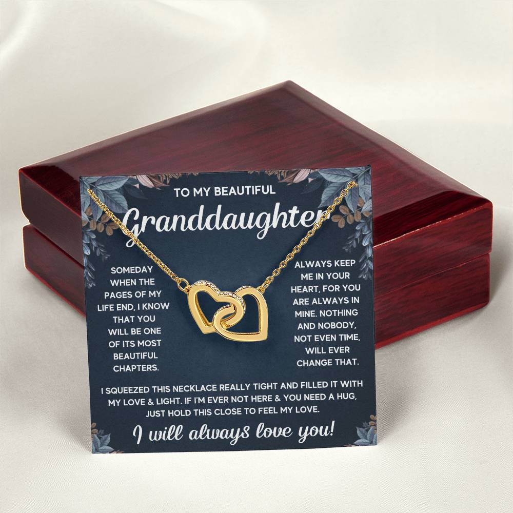 TO MY GRANDDAUGHTER SQUEEZED INTERLOCKING NECKLACE GIFT SET - WHITE & GOLD