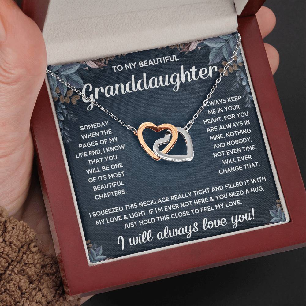TO MY GRANDDAUGHTER SQUEEZED INTERLOCKING NECKLACE GIFT SET - WHITE & GOLD