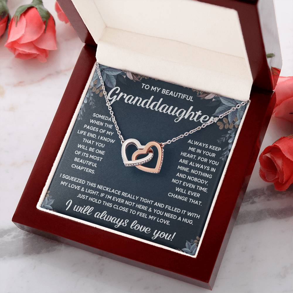 TO MY GRANDDAUGHTER SQUEEZED INTERLOCKING NECKLACE GIFT SET - WHITE & GOLD