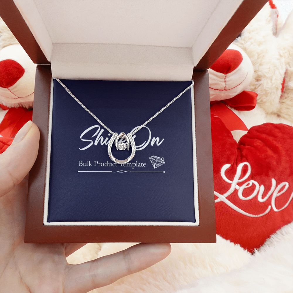 LUCKY IN LOVE NECKLACE GIFT SET